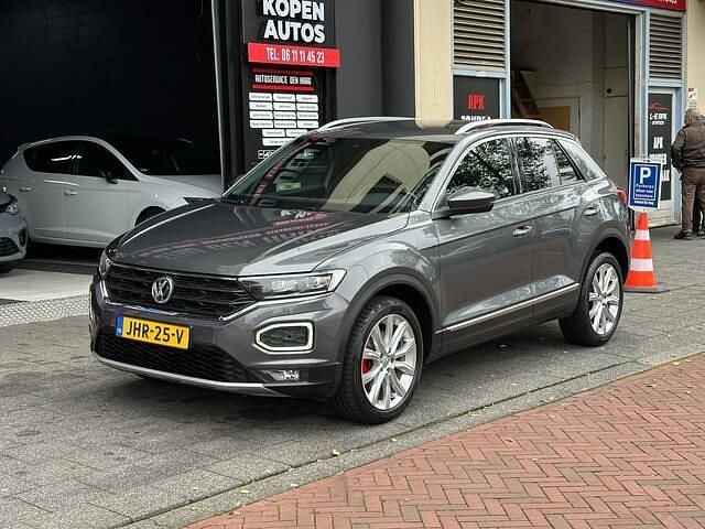 Grijs Gebruikt 2019 VW T-Roc Style SUV | € 19.950 (Goede deal) - Afbeelding 1/4