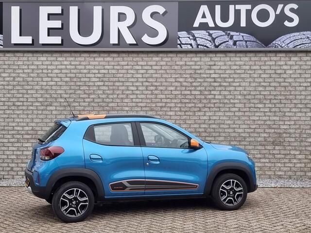 Occasion Dacia Spring Comfort Plus 33 kW (45 PK) 2021 Blauw, metallic lak Hatchback