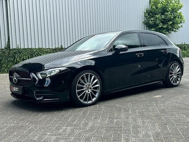 Zwart Gebruikt 2019 Mercedes A220 Premium Plus Hatchback | € 29.950 (Eerlijke prijs) - Afbeelding 1/4