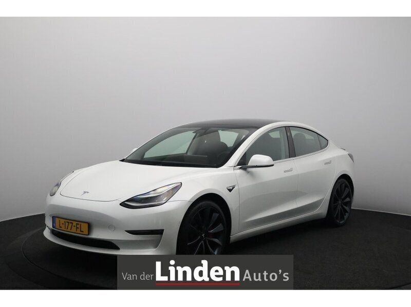 Wit Gebruikt 2020 Tesla Model 3 Performance Sedan | € 24.950 (Goede deal) - Afbeelding 1/4