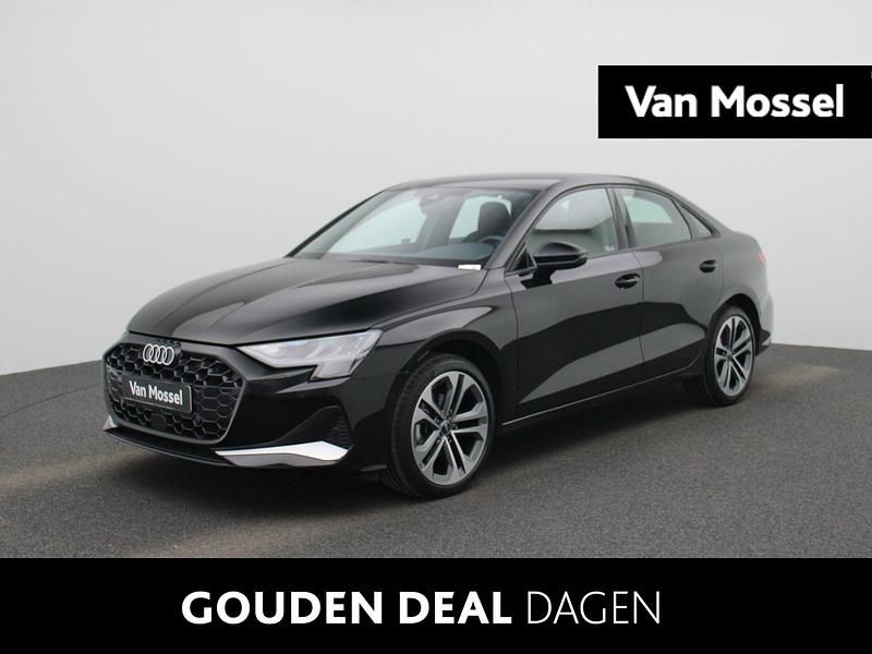 Zwart Gebruikt 2024 Audi A3 Advanced Sedan | € 32.800 (Eerlijke prijs) - Afbeelding 1/4