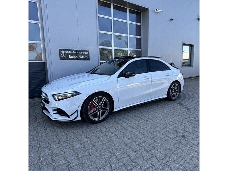Wit Gebruikt 2022 Mercedes A35 AMG AMG Sedan | € 48.950 (Goede deal) - Afbeelding 1/4