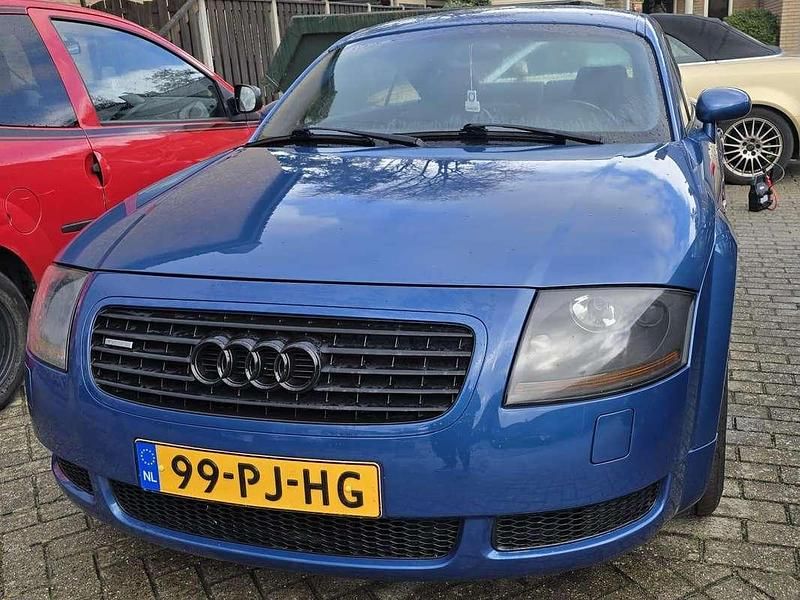 Blauw Occasion 1999 Audi TT S-Line Coupé | € 6.000 (Goede deal) - Afbeelding 1/4