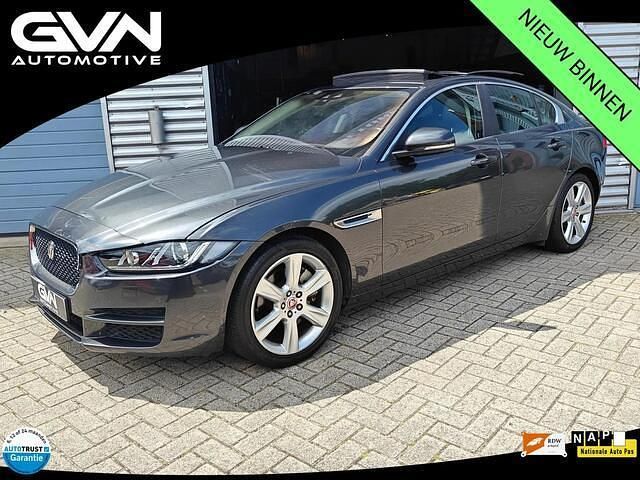 Overige Gebruikt 2017 Jaguar XE Sedan | € 13.950 (Eerlijke prijs) - Afbeelding 1/4