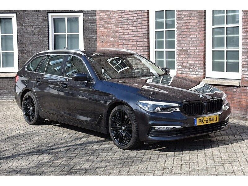 Grijs Gebruikt 2017 BMW 540 Executive Stationwagen | € 27.500 (Goede deal) - Afbeelding 1/4