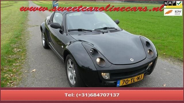 Zwart Gebruikt 2006 Smart Roadster Cabriolet | € 5.250 (Eerlijke prijs) - Afbeelding 1/4