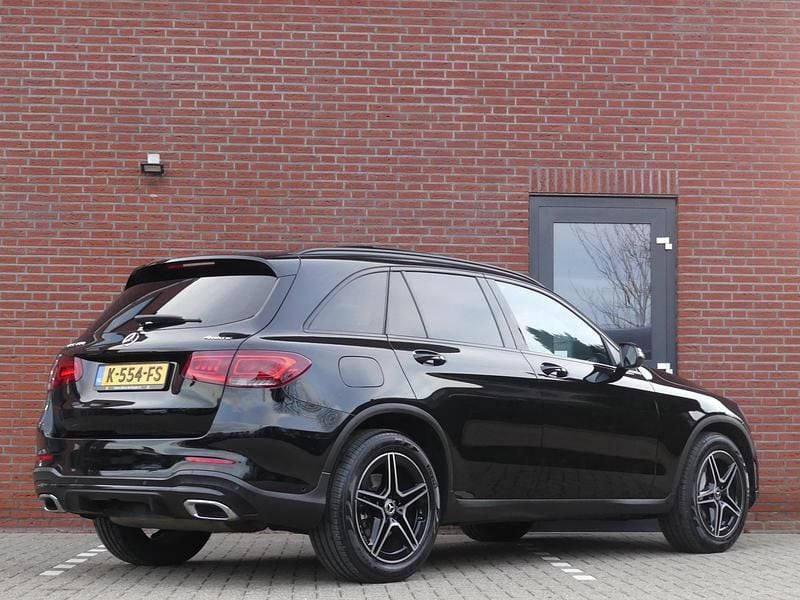 Occasion Mercedes GLC300 AMG line 259 PK (190 kW) 2020 Zwart SUV