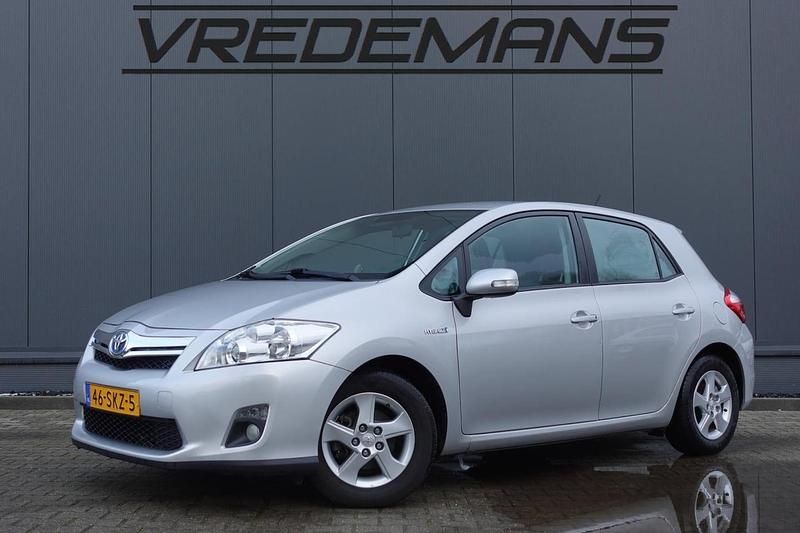Grijs Occasion 2011 Toyota Auris Hybrid Hatchback | € 7.950 (Goede deal) - Afbeelding 1/4