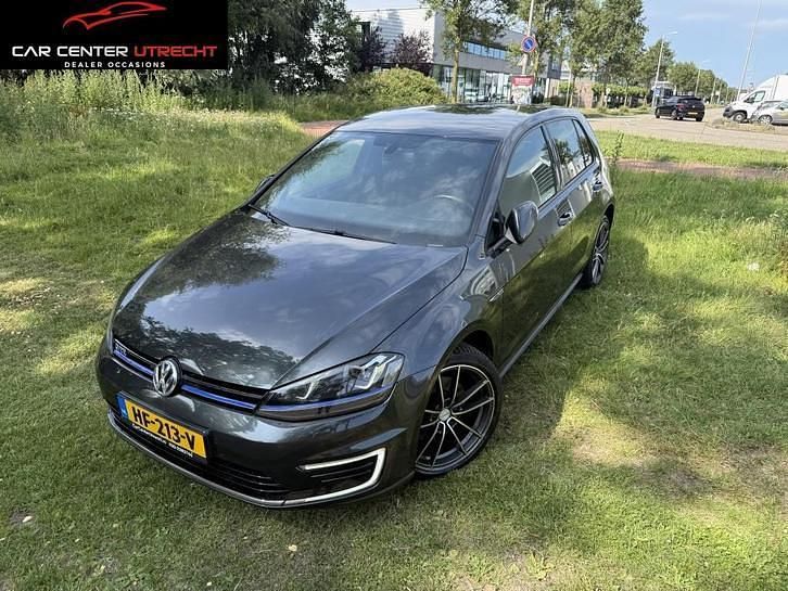 Gebruikt 2015 VW e-Golf GTE Hatchback | € 11.950 - Afbeelding 1/4