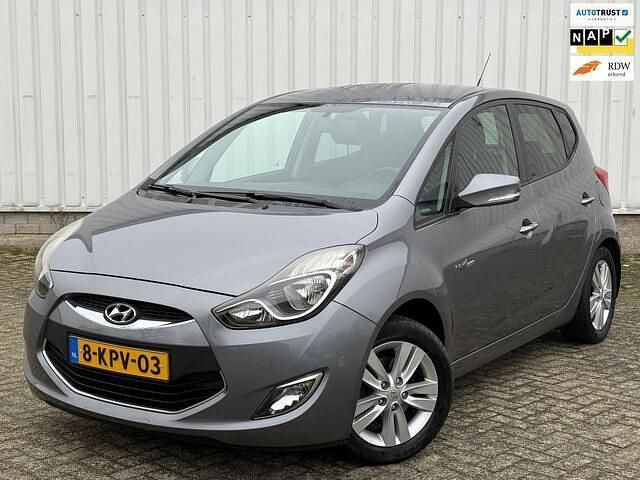 Grijs Occasion 2013 Hyundai ix20 Hatchback | € 6.349 (Eerlijke prijs) - Afbeelding 1/4