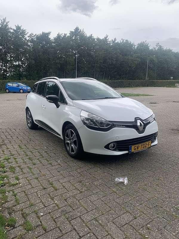 Gebruikt 2015 Renault Clio GrandTour LIMITED Stationwagen | € 5.000 (Goede deal) - Afbeelding 1/4
