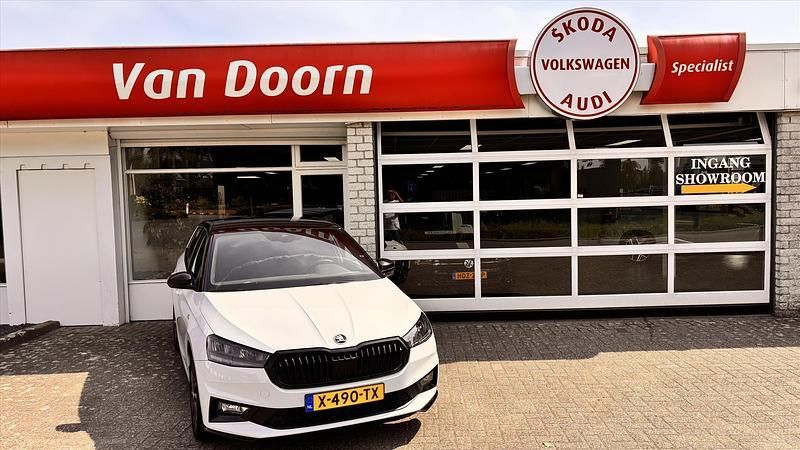 Wit Gebruikt 2024 Skoda Fabia Monte Carlo Hatchback | € 24.800 (Iets duurder) - Afbeelding 1/4