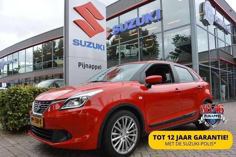 Rood, andere lak Gebruikt 2017 Suzuki Baleno Exclusive Hatchback | € 14.950 (Eerlijke prijs) - Afbeelding 1/4
