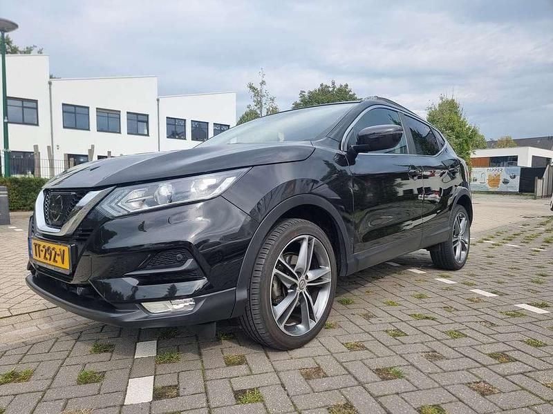 Zwart Gebruikt 2018 Nissan Qashqai Acenta SUV | € 11.900 (Goede deal) - Afbeelding 1/4