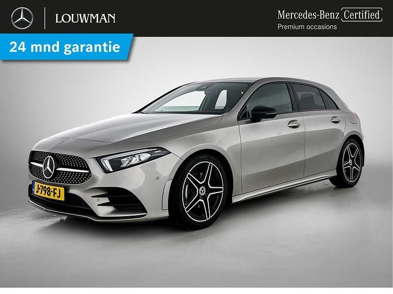 Grijs metallic Gebruikt 2020 Mercedes A160 Business Hatchback | € 22.945 (Iets duurder) - Afbeelding 1/4