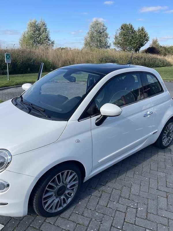Wit Gebruikt 2015 Fiat 500 Lounge Hatchback | € 9.000 (Duur) - Afbeelding 1/3