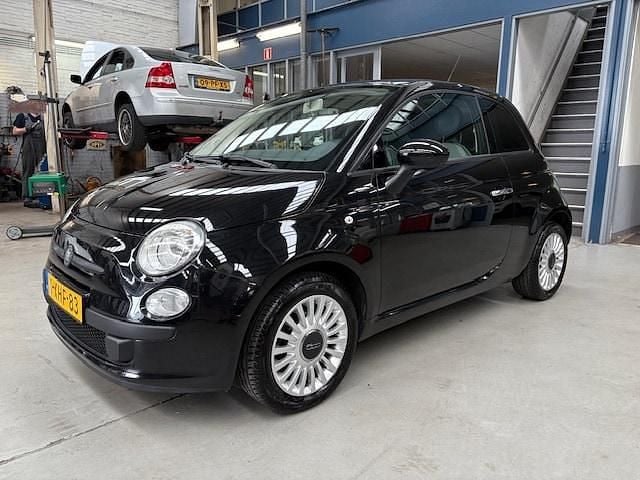 Zwart Gebruikt 2012 Fiat 500 Lounge Hatchback | € 4.850 (Eerlijke prijs) - Afbeelding 1/4