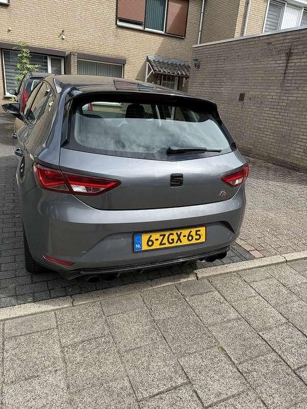 Occasion Seat Leon 122 PK (89 kW) 2013 Grijs Stationwagen