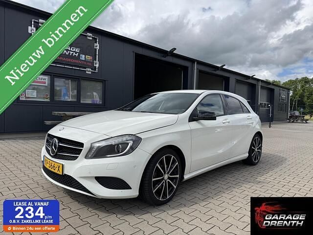 Wit Gebruikt 2015 Mercedes A180 Prestige Hatchback | € 14.480 (Eerlijke prijs) - Afbeelding 1/4