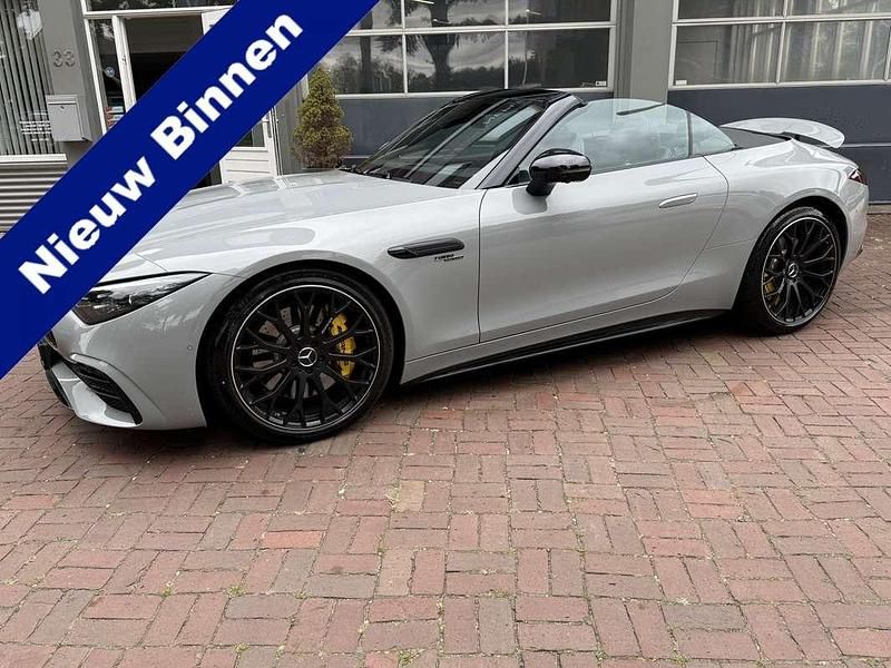 Grijs, metallic lak Gebruikt 2022 Mercedes SL43 AMG Premium Plus Cabriolet | € 124.950 - Afbeelding 1/4