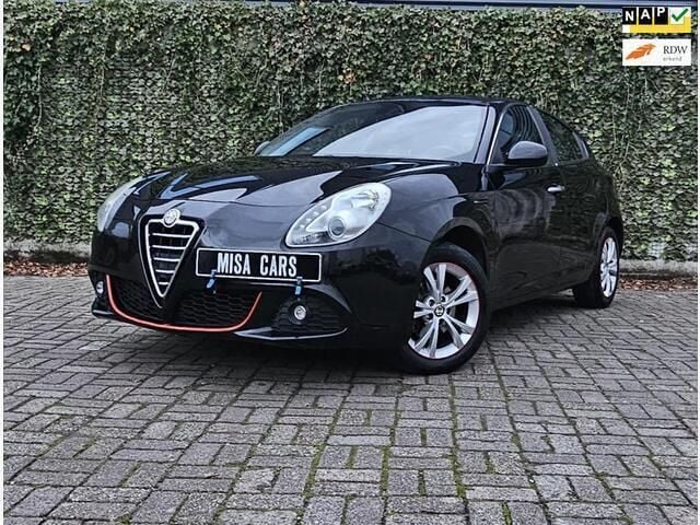 Zwart Gebruikt 2011 Alfa Romeo Giulietta Distinctive Hatchback | € 5.999 (Goede deal) - Afbeelding 1/4