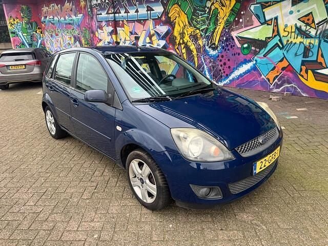 Occasion Ford Fiesta Futura 80 PK (58 kW) 2008 Blauw Hatchback