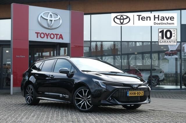 Zwart Nieuw 2025 Toyota Corolla Sport Stationwagen | € 42.190 (Duur) - Afbeelding 1/4