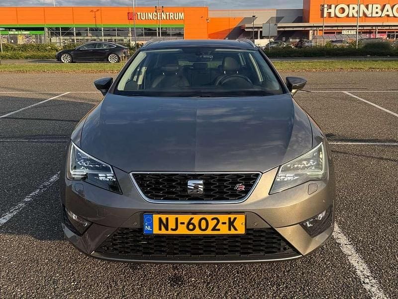 Zilver Gebruikt 2016 Seat Leon FR Stationwagen | € 9.850 (Eerlijke prijs) - Afbeelding 1/4