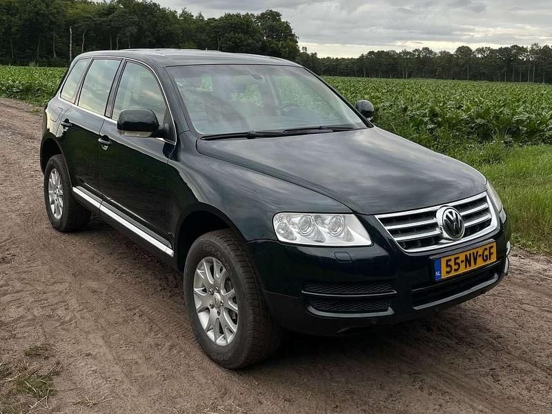 Groen Gebruikt 2004 VW Touareg SUV | € 5.450 (Eerlijke prijs) - Afbeelding 1/4
