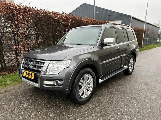 Overige Gebruikt 2016 Mitsubishi Pajero SUV | € 15.999 - Afbeelding 1/4