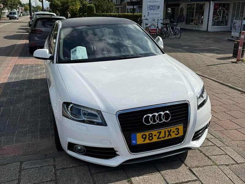 Wit Gebruikt 2013 Audi A3 Hatchback | € 6.900 (Iets duurder) - Afbeelding 1/4