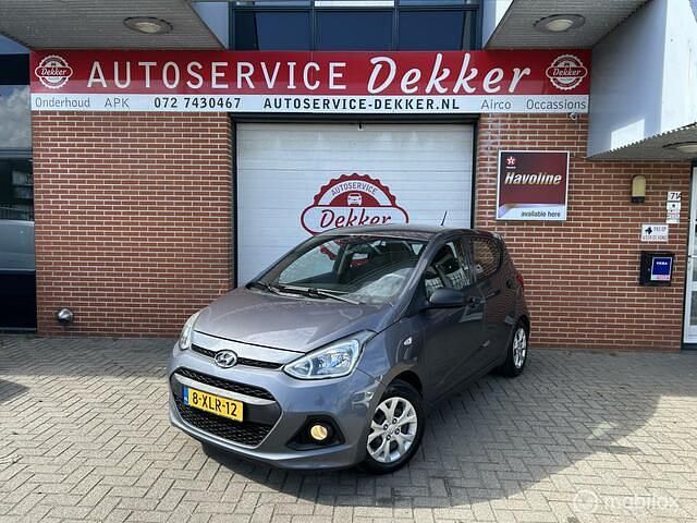 Grijs Gebruikt 2014 Hyundai i10 Comfort Hatchback | € 5.750 (Eerlijke prijs) - Afbeelding 1/4