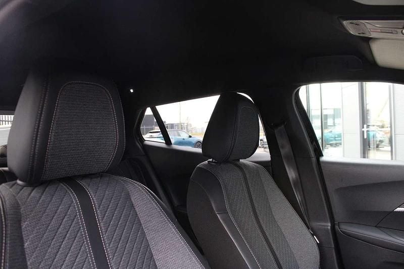 Occasion Peugeot e-2008 Allure 114 kW (156 PK) 2023 Zwart SUV