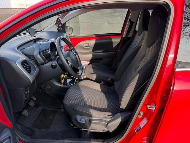 Occasion Peugeot 108 Allure 82 PK (60 kW) 2015 Rood Hatchback