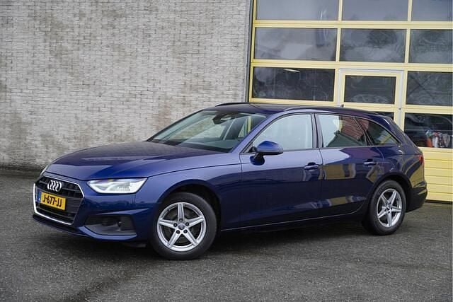 Occasion Audi A4 Proline 150 PK (110 kW) 2020 Blauw (metallic) Stationwagen