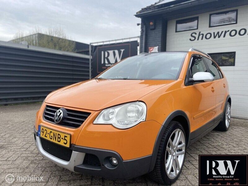 Oranje Gebruikt 2008 VW Polo Cross Hatchback | € 2.495 (Iets duurder) - Afbeelding 1/4