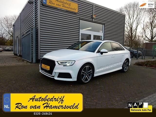 Wit Gebruikt 2019 Audi A3 S-Line Sedan | € 13.950 (Goede deal) - Afbeelding 1/4