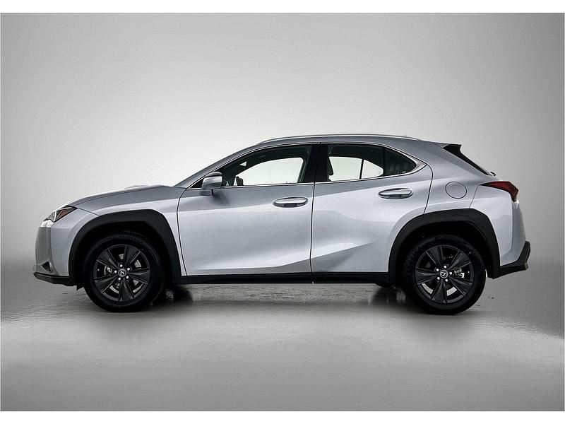 Occasion Lexus UX 184 PK (135 kW) 2024 Grijs SUV