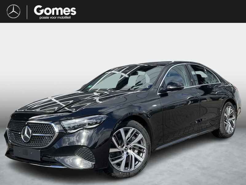 Zwart Nieuw 2025 Mercedes E300 Luxury | € 69.208 - Afbeelding 1/4