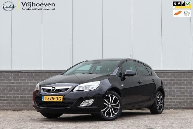 Zwart Gebruikt 2011 Opel Astra Color Edition Hatchback | € 4.950 (Eerlijke prijs) - Afbeelding 1/4