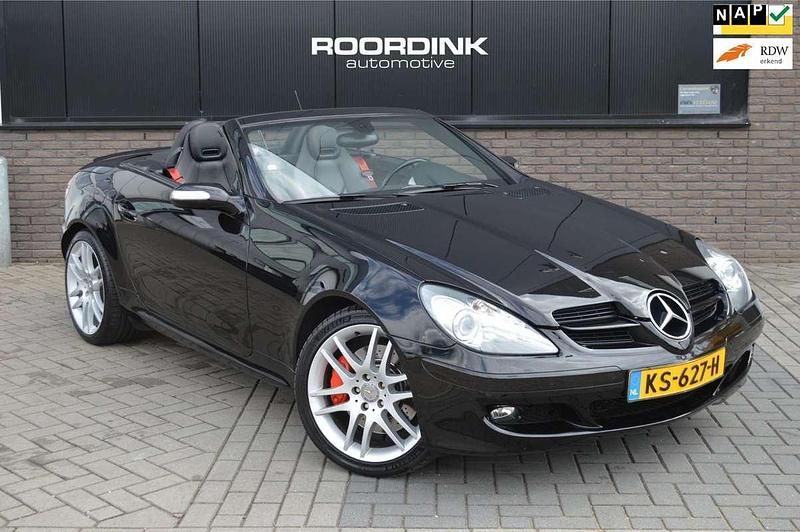Zwart, metallic lak Gebruikt 2008 Mercedes SLK200 Cabriolet | € 10.900 (Eerlijke prijs) - Afbeelding 1/4