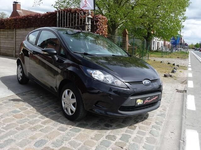 Occasion Ford Fiesta Ambiente 2011 Zwart Hatchback
