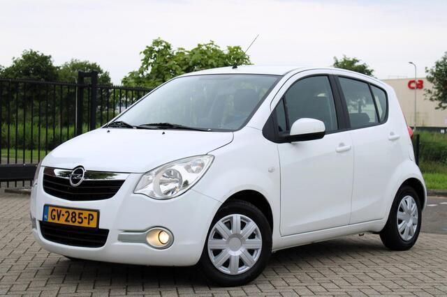 Wit Gebruikt 2010 Opel Agila Edition Hatchback | € 3.999 (Eerlijke prijs) - Afbeelding 1/4