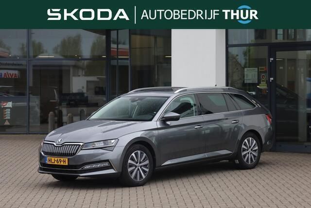 Grijs Gebruikt 2022 Skoda Superb Style Stationwagen | € 31.750 (Eerlijke prijs) - Afbeelding 1/4