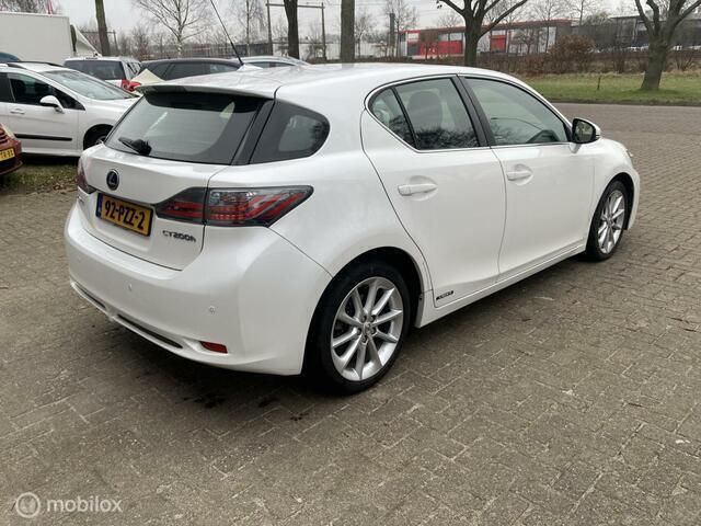 Occasion Lexus CT200h Luxury Line 99 PK (72 kW) 2011 Wit Hatchback