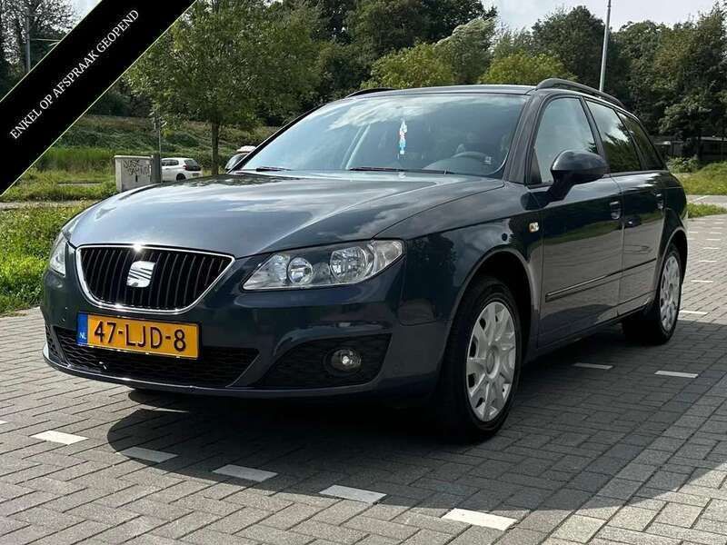 Grijs Gebruikt 2010 Seat Exeo Reference Sedan | € 2.995 - Afbeelding 1/4