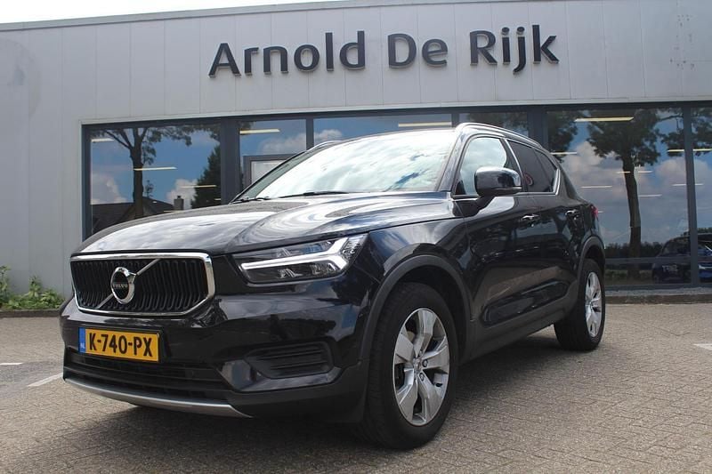 Zwart Gebruikt 2019 Volvo XC40 Business Edition SUV | € 23.950 (Eerlijke prijs) - Afbeelding 1/4