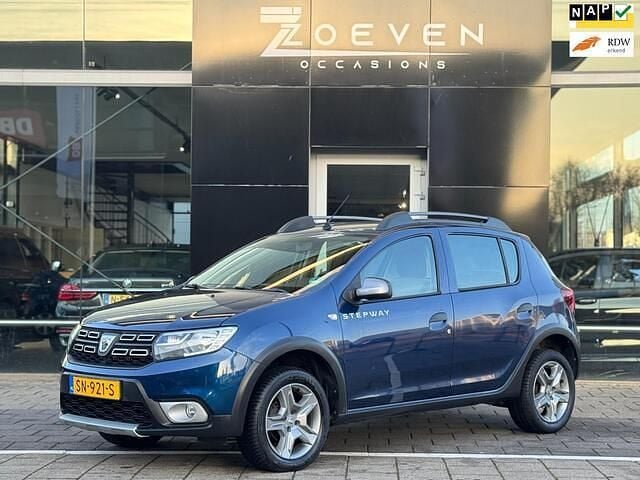 Blauw Occasion 2018 Dacia Sandero Stepway Hatchback | € 8.995 (Eerlijke prijs) - Afbeelding 1/4