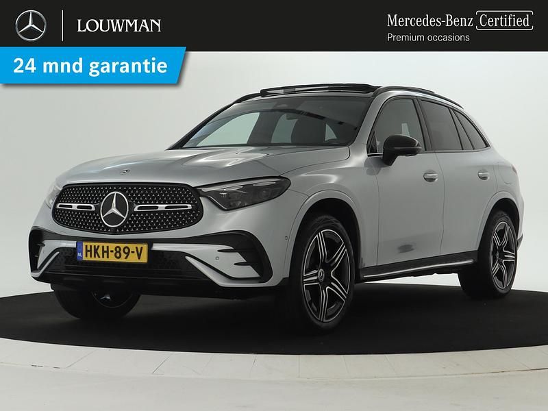 Zilver Gebruikt 2024 Mercedes GLC300e AMG SUV | € 69.950 - Afbeelding 1/4