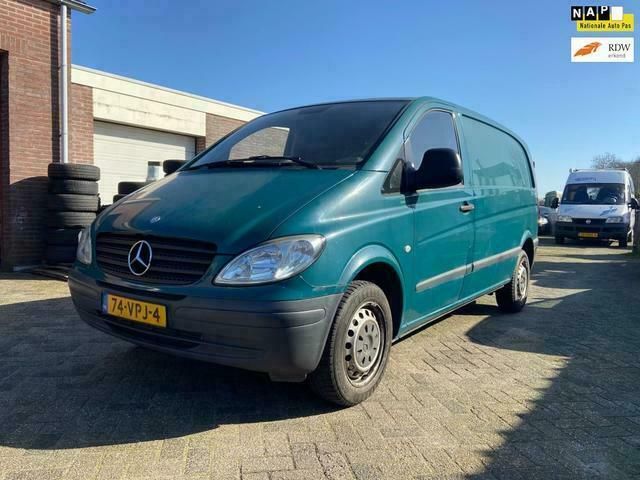 Groen Gebruikt 2008 Mercedes Vito MPV | € 2.250 (Eerlijke prijs) - Afbeelding 1/4